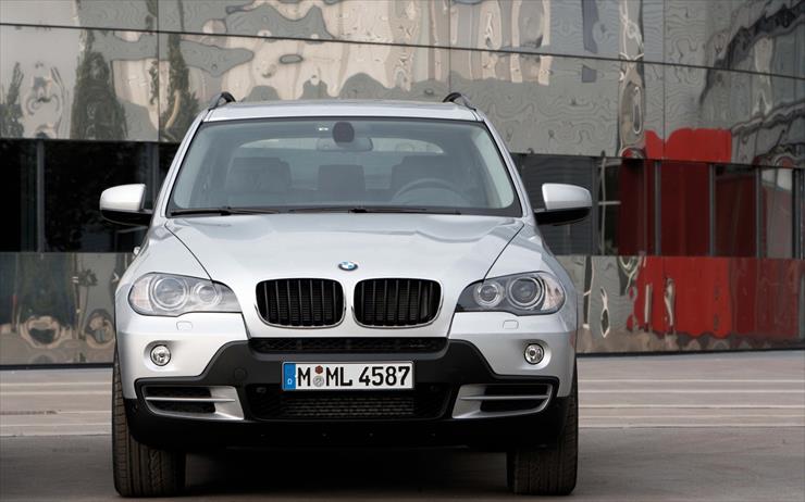 HD BMW X5 1920x1200 - TAPETY HD 00 BMW X5 539.jpg