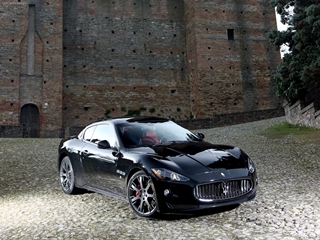 Tapety na komórke - 19597-1152x864-Maserati-GranTurismo_S_2009_1600x1200_wallpaper_07.jpg