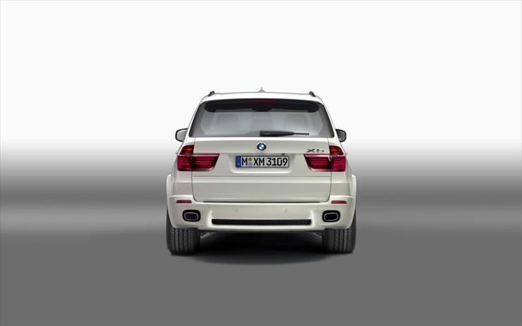 HD BMW X5 1920x1200 - TAPETY HD 00 BMW X5 4.jpg