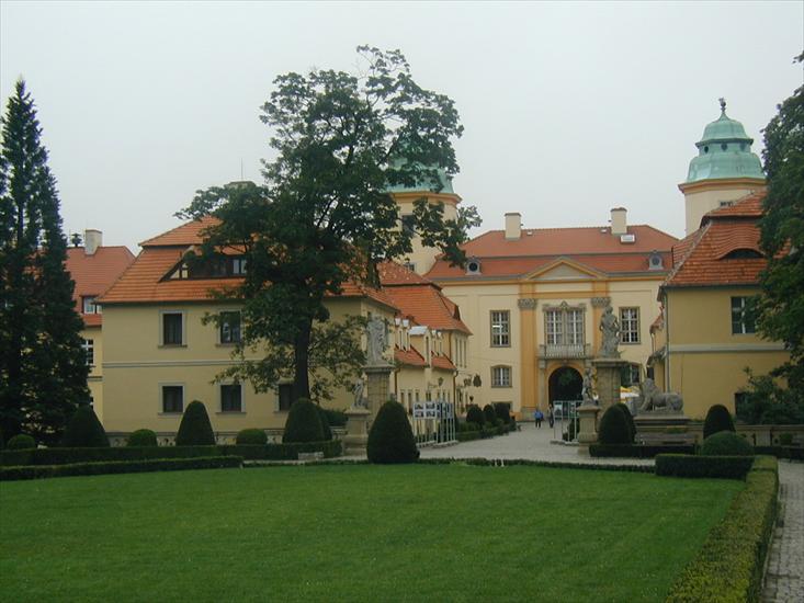 Zamek - Książ - 2007 - Brama wjazdowa.JPG