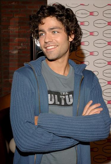 Adrian Grenier - 0000035413_20061023192949.jpg