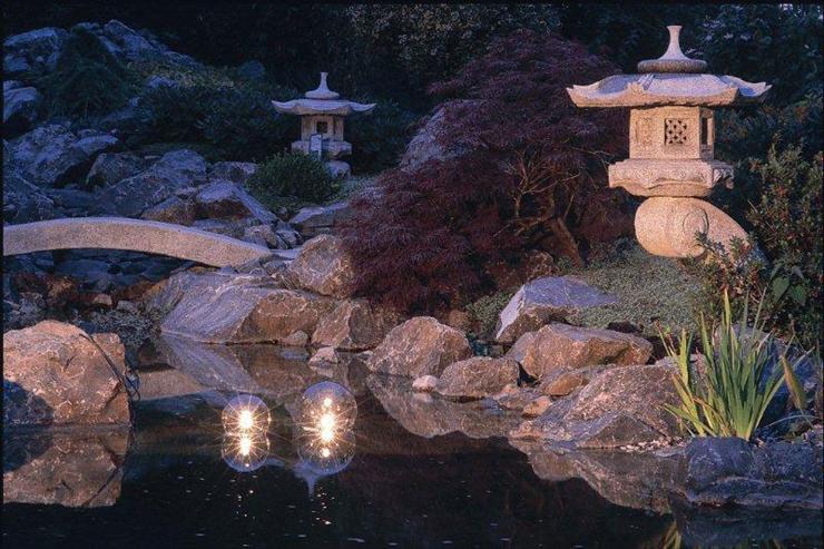 OGRODY JAPOŃSKIE  - 1b ogrod_japonski_oświetlony.jpg