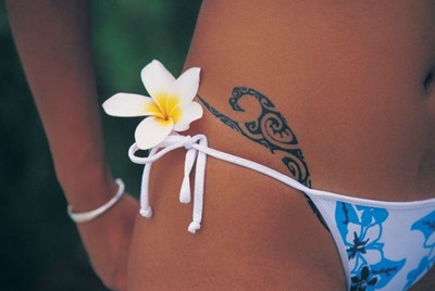 TatuaŻe - Women-Bikini-tattoo.jpg