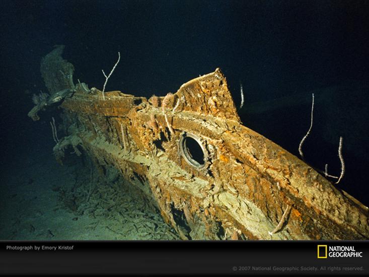 Podwodny świat - titanic-hull-fragment-101449-sw.jpg