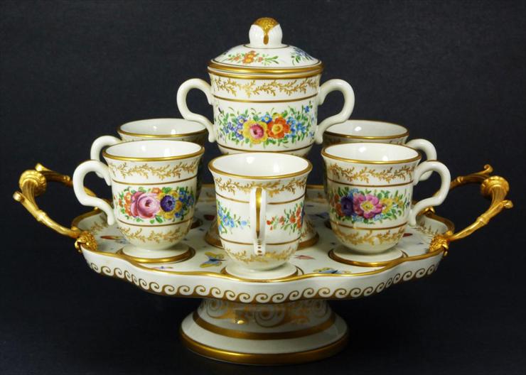 Porcelaine de Sevres - servis do herbaty.jpg