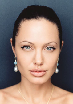 Angelina Jolie - aj-04_rgb_45.jpg