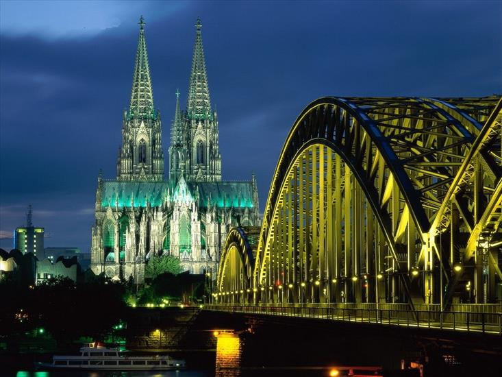 TAPETY ZNANE MIEJSCA ŚWIATA - Cologne_Cathedral_and_Hohenzollern_Bridge_Cologne_Germany.jpg