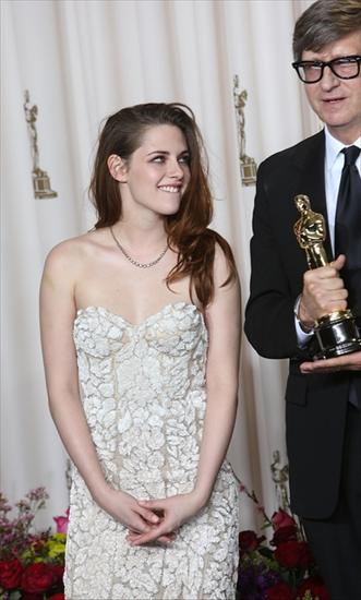 OSKARY 2013 - normal_KristenStewart_Oscar2013_press_049.jpg