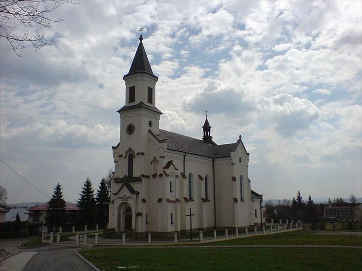 KOŚCIOŁY i CERKWIE - Warzyce--Kościół.jpg