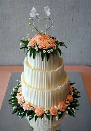 dekoracje nietypowych tortów weselnych - inne niż tradycyjne - 1 13.jpg
