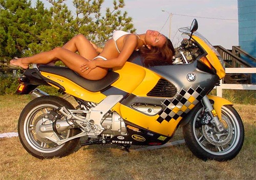 Motocykle z kobietami - mediumkiyx405849fafe203a9f302280.jpg