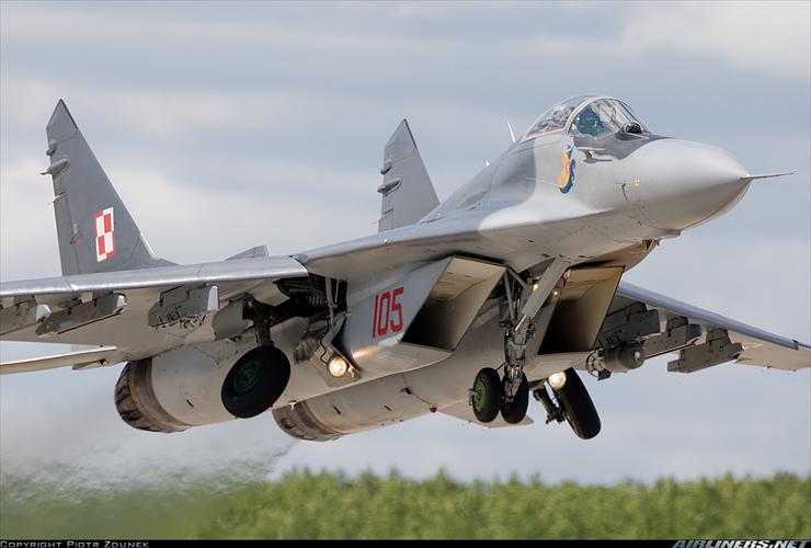 zachomikowane - MiG-29A 9-12A,.,.jpg
