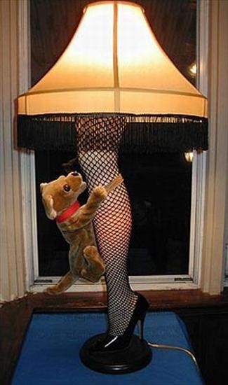Humor erotyczny - lampa stojąca.jpg
