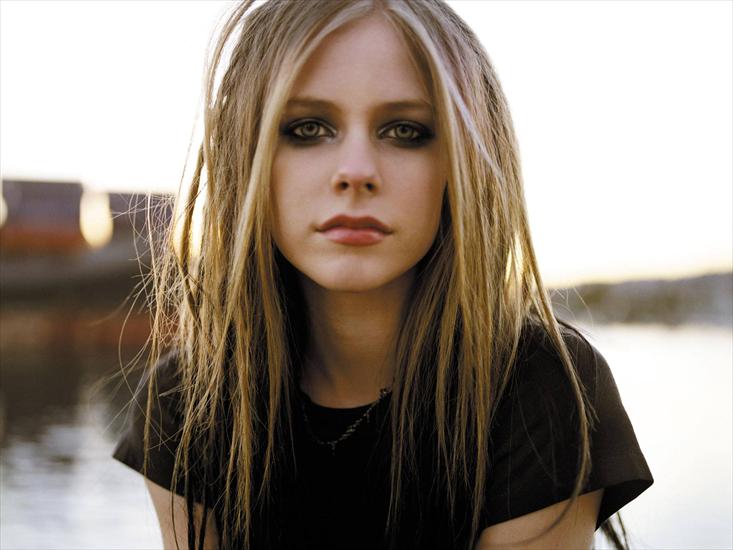 Avril Lavinge - Avril Lavigne_-_092.jpg