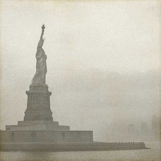 Papier - Statue of Liberty.jpg