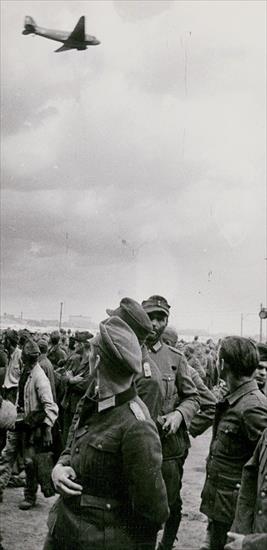archiwalne fotografie II wojna światowa - 64-6.jpg