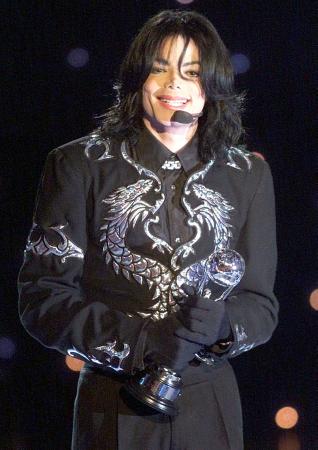 2000r - MTV - MJ Millennium World Music Awards in Monaco 3.jpg