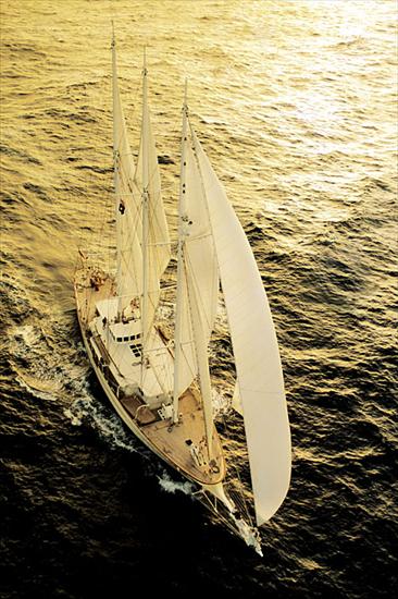 Sail - Ships - Yacht - AQUARIUS - 1988-HobartRace.jpg