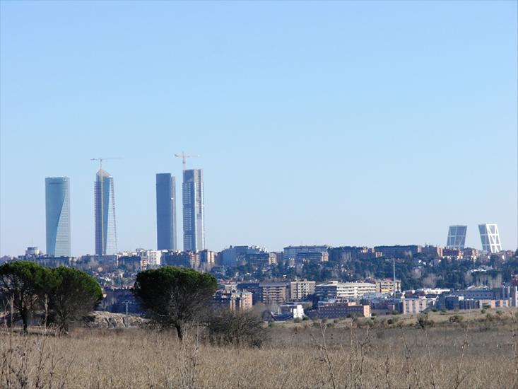Madryt - Vista_de_Madrid_desde_el_Monte_de_El_Pardo_01.jpg