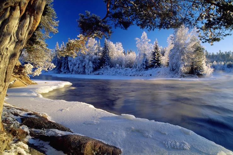 Zima - Dal River, Dalarna, Sweden.jpg
