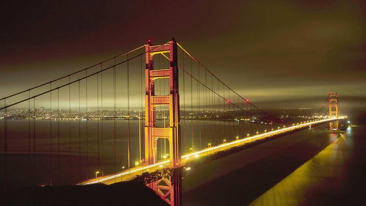 Tapety HD - San_Franciscos_Golden_Gate_bridge_at_night HDTV 1080.jpg