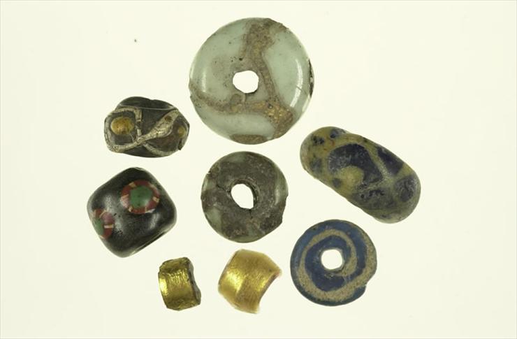 Paciorki - Group of beads from Viking Age York.jpg