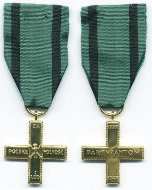 odznaki i medale1 - 300px-Krzyz-partyzancki_Polska.jpg