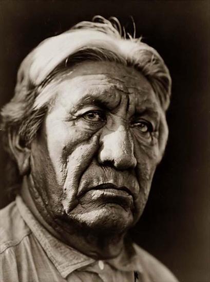 foto native - Cheyenne-Indian-Man.jpg